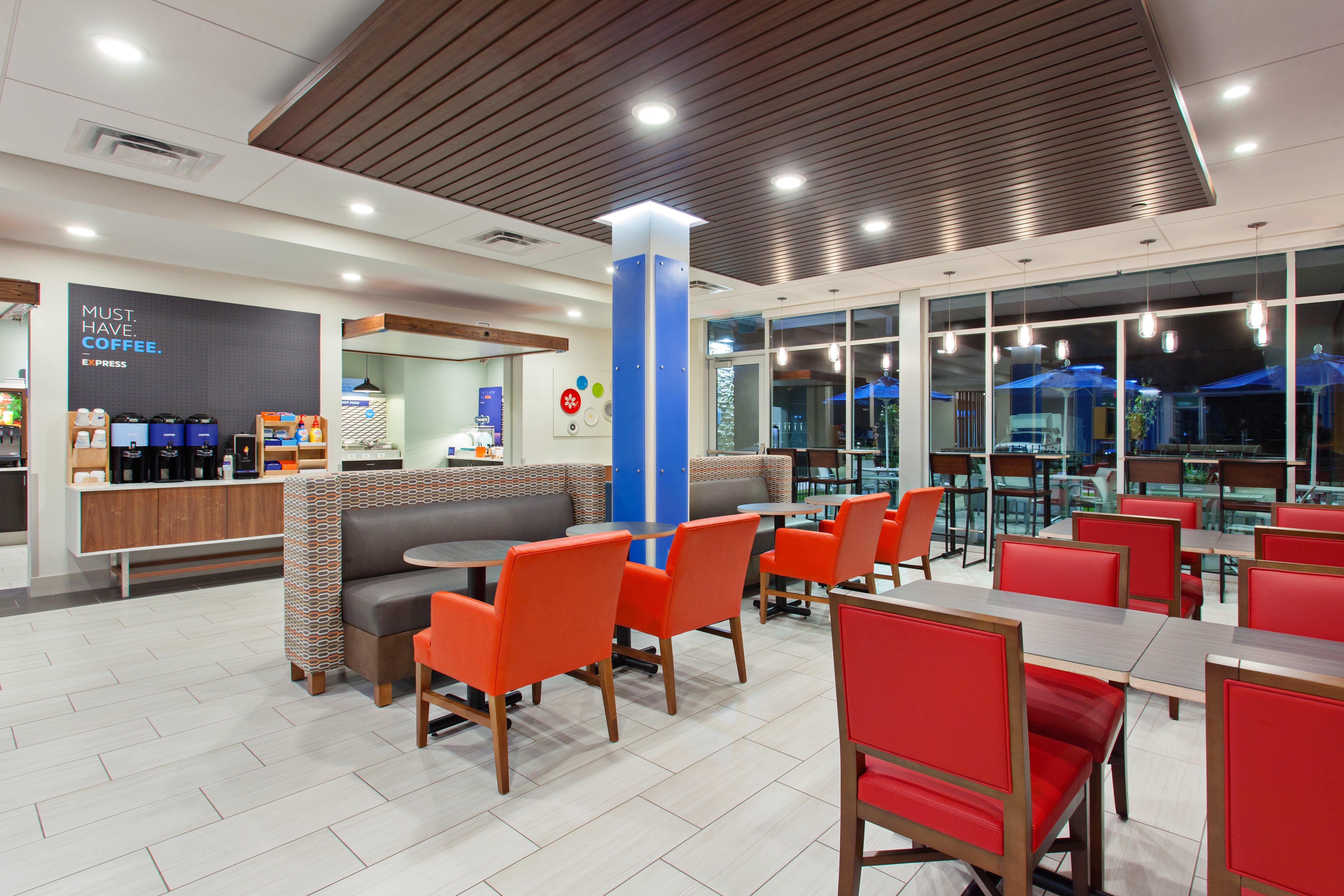 Holiday Inn Express & Suites - Moses Lake By Ihg Ngoại thất bức ảnh
